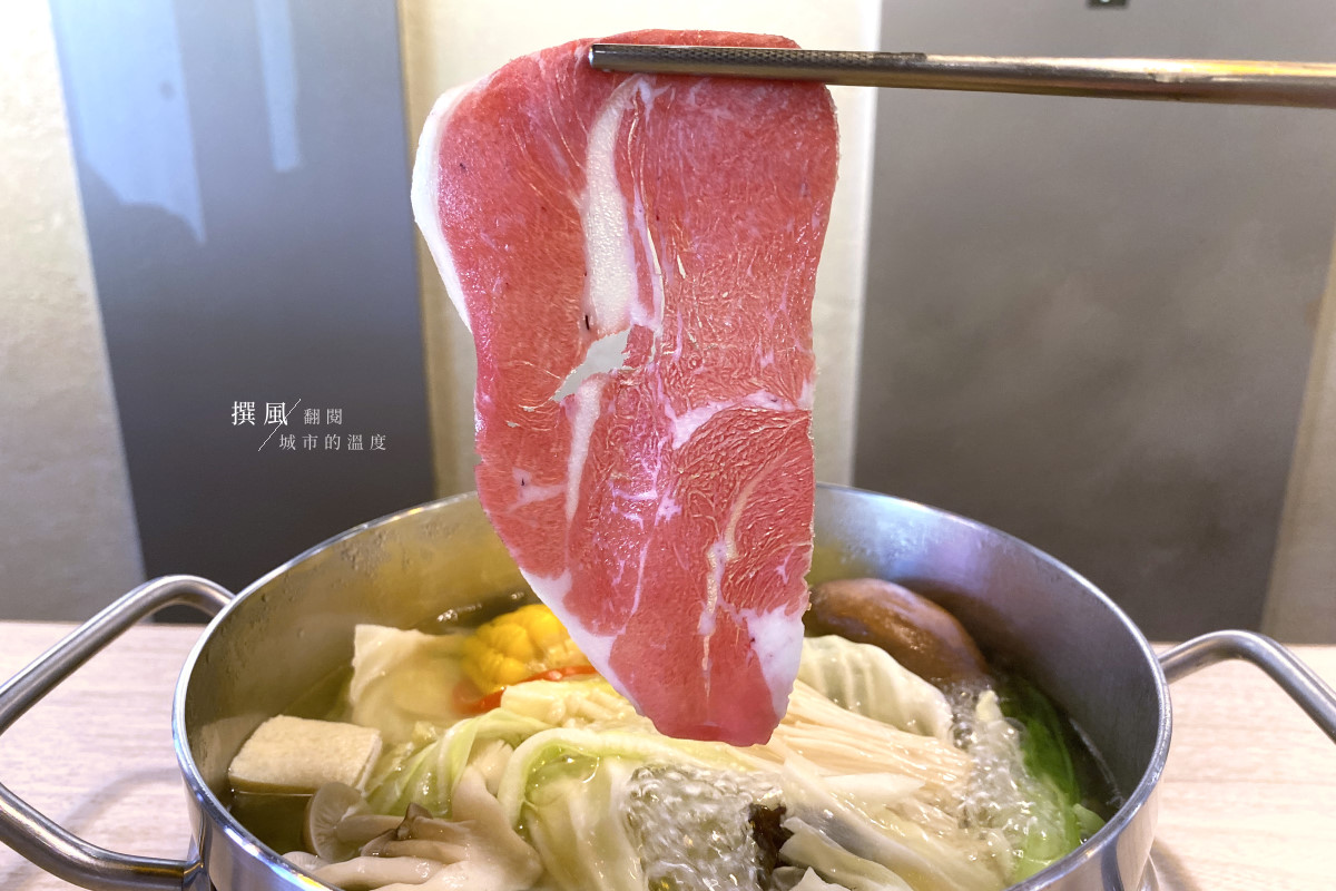 新店「春雨閤涮涮鍋」－呈現原食材樣貌的新鮮火鍋店 [已歇業]