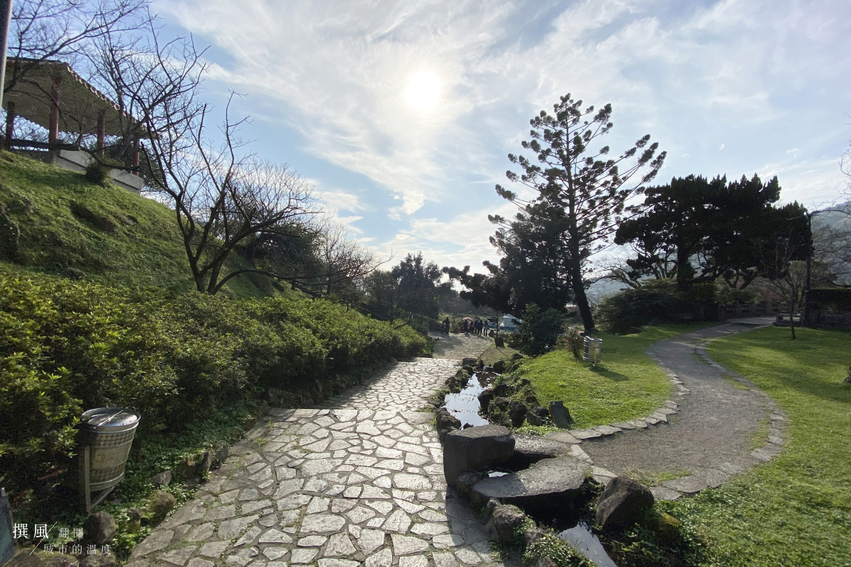 陽明山「陽明公園」－輕鬆賞櫻步道與花鐘陽明十景